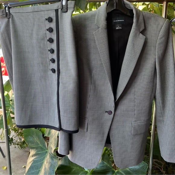 Club Monaco Dresses & Skirts - Club Monaco set Wool skirt & blazer suit